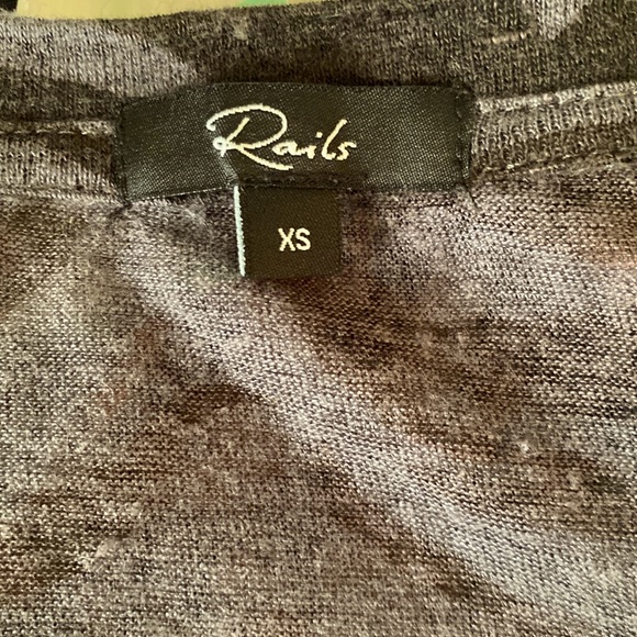 Rails Sully Gray & Black Tiger Striped Print Long Sleeve Tee - XS - Picture 10 of 11